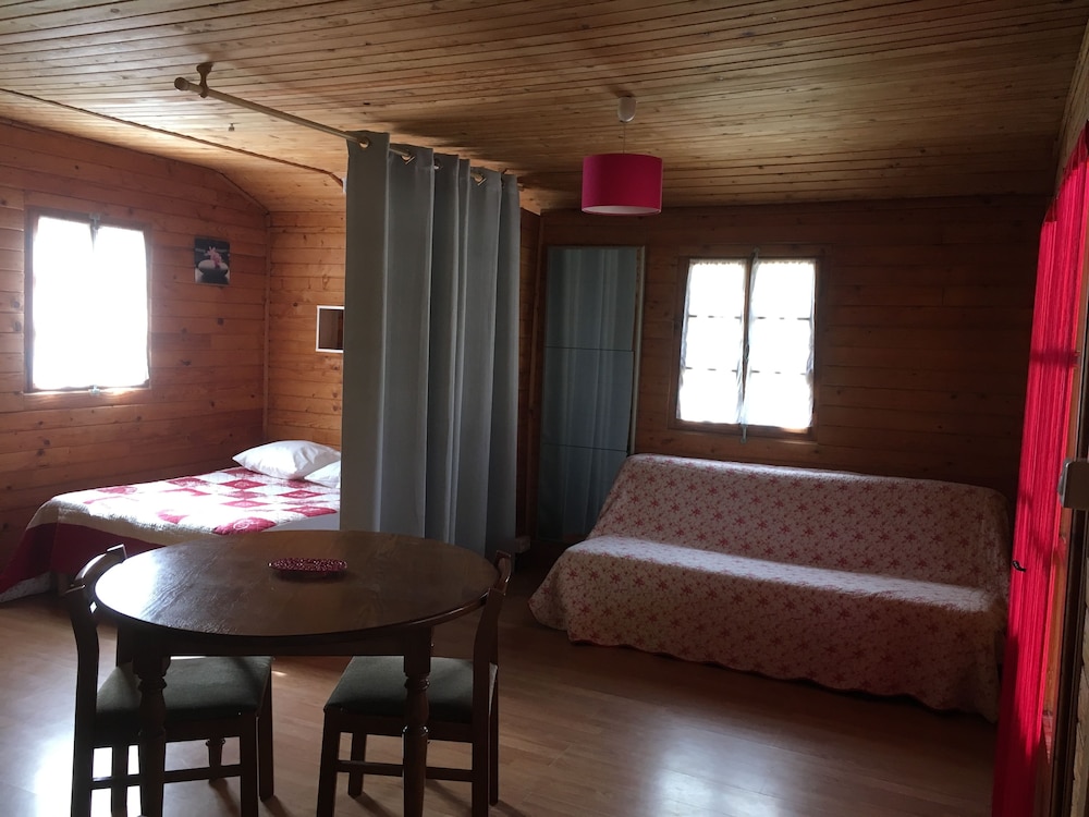 Les Chalets De Fiolles