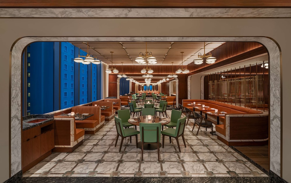 Hilton Saigon 38