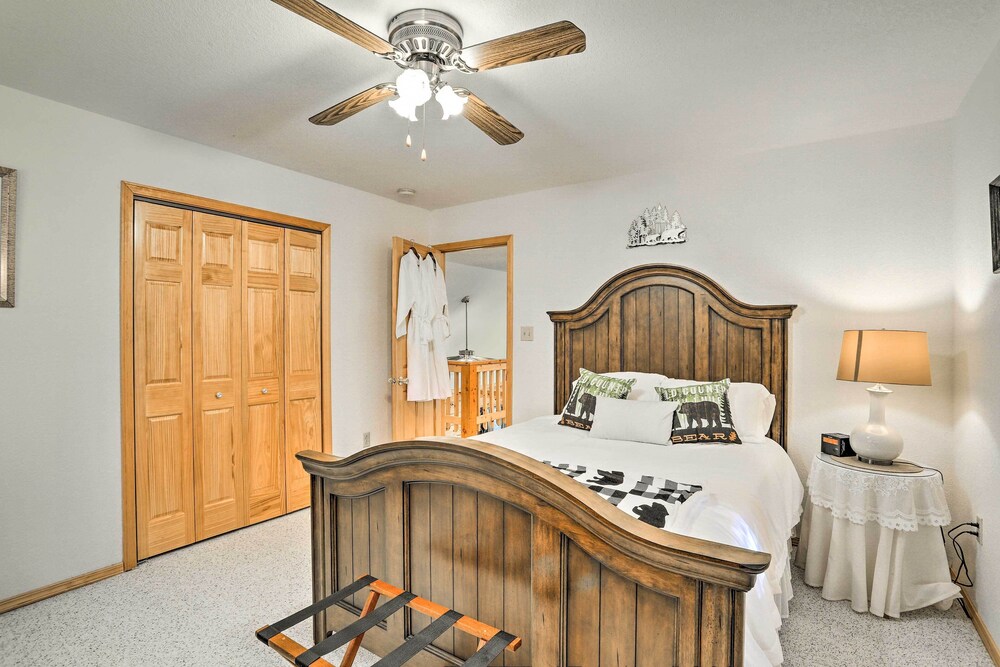 Bayfield Cabin w/ Wraparound Deck & Fire Pit view 5