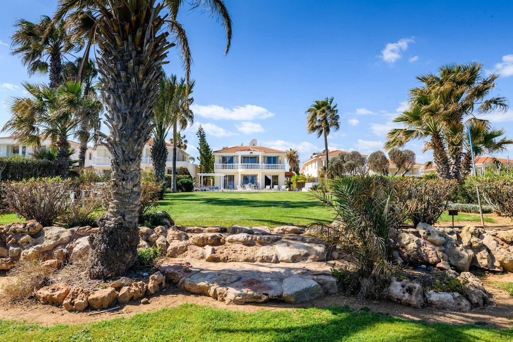 Royal Beachfront Villa