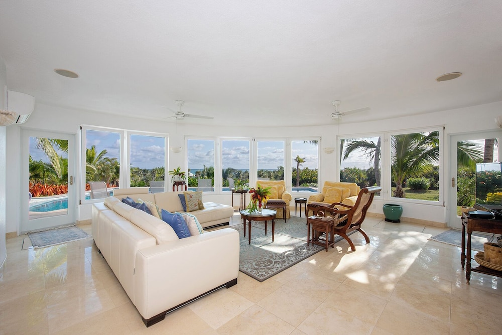 Exquisite Retreat: Contemporary Estate On Pink Sand Beach