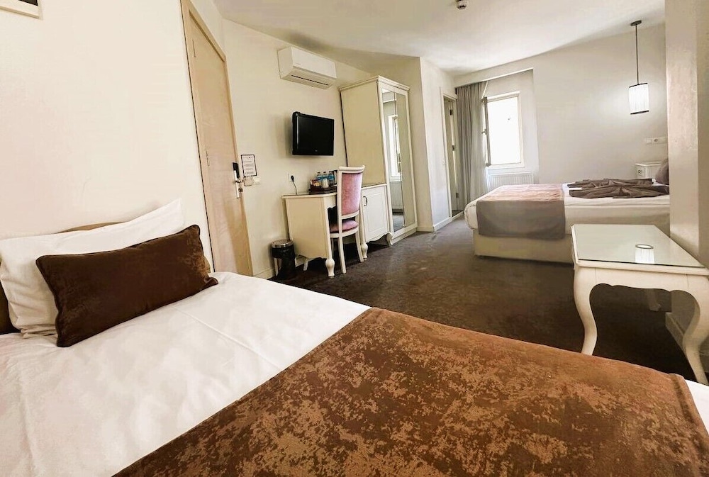 Taximtown Otel - Image 11