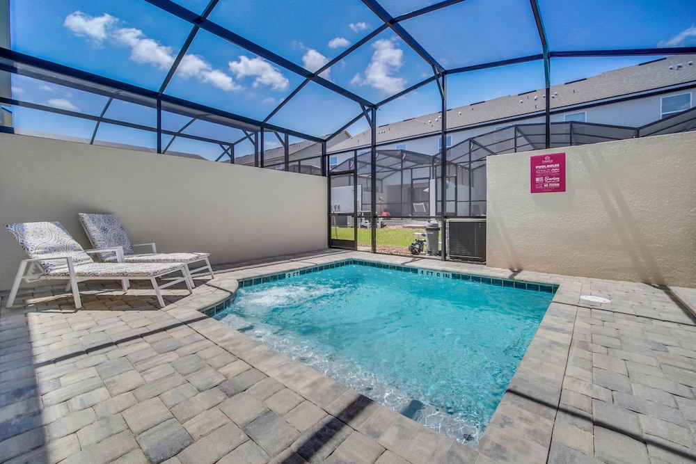 1878 Tropical Palms Circle - Image 3