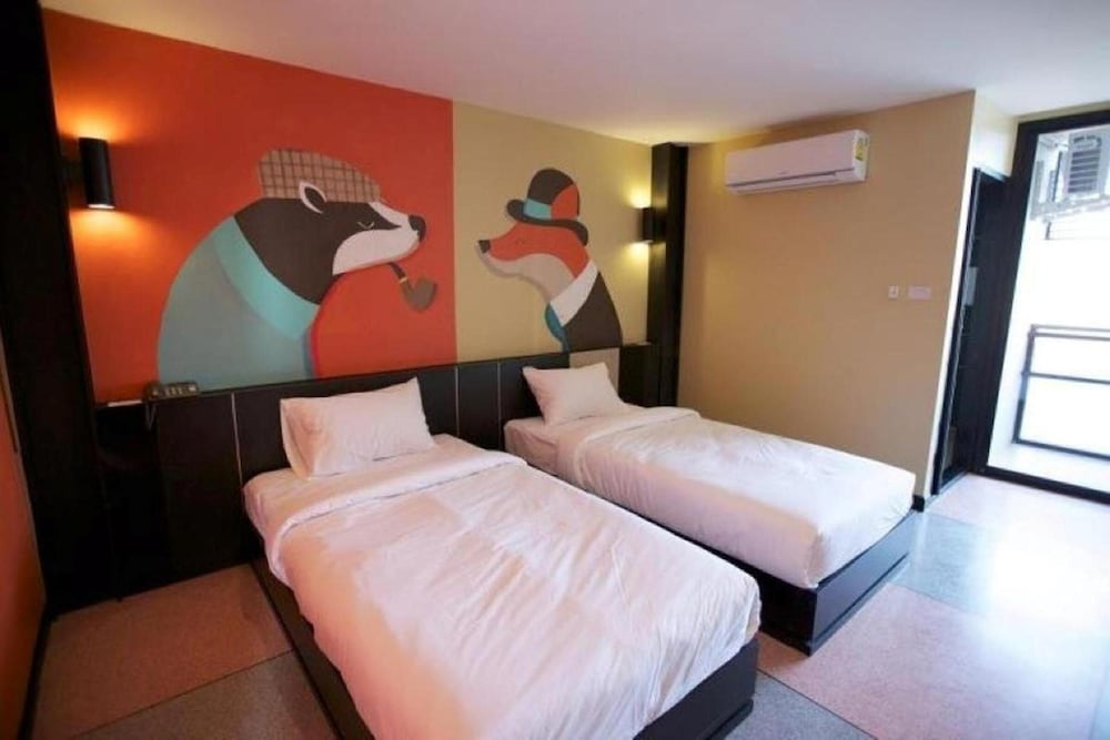 Pentahug Hotel
