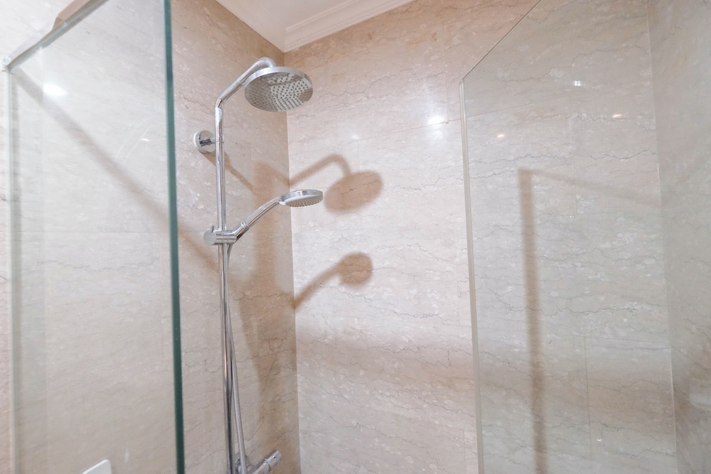 Modern Studio Near Taman Ismail Marzuki At Apartment Menteng Park