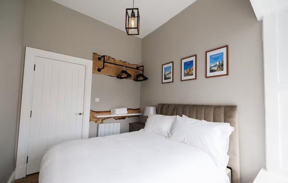Stylish 2-bed Apartment in the Heritage Quarter