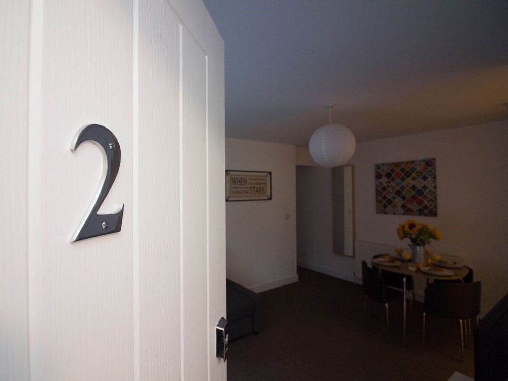 Beddoe Apartments