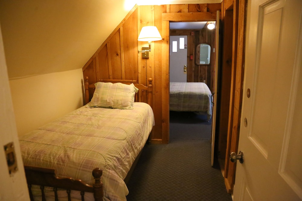 Plymouth Vacations - Salt Ash Inn - Property Image 24