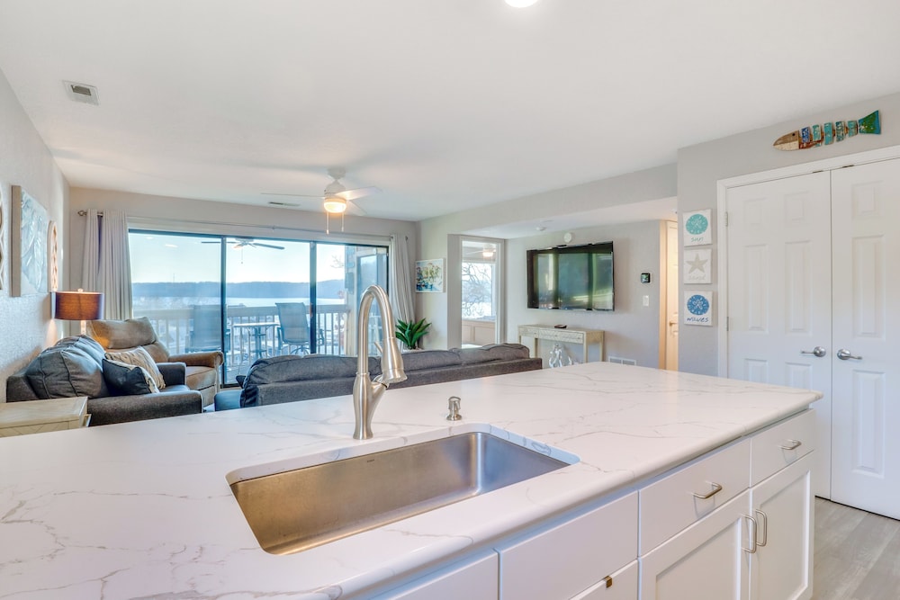 Lake View & Boat Slip: Osage Beach Retreat!