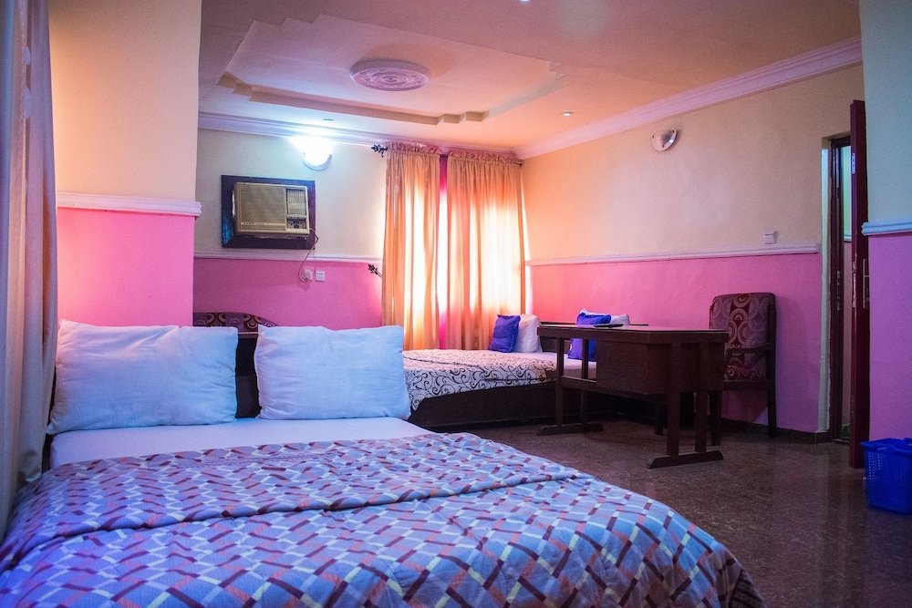 Maria Suites — photo 38