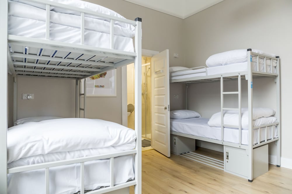 Gardiner House Hostel