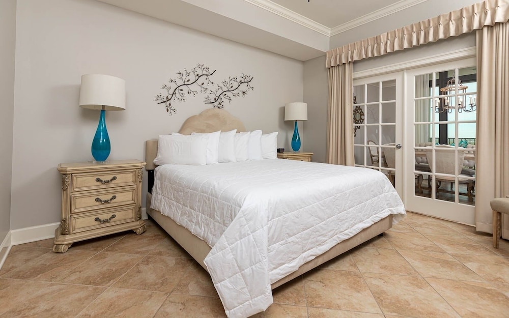 The Oasis 2316 Formerly Phoenix West Ii 2316 4 Bedroom Condo