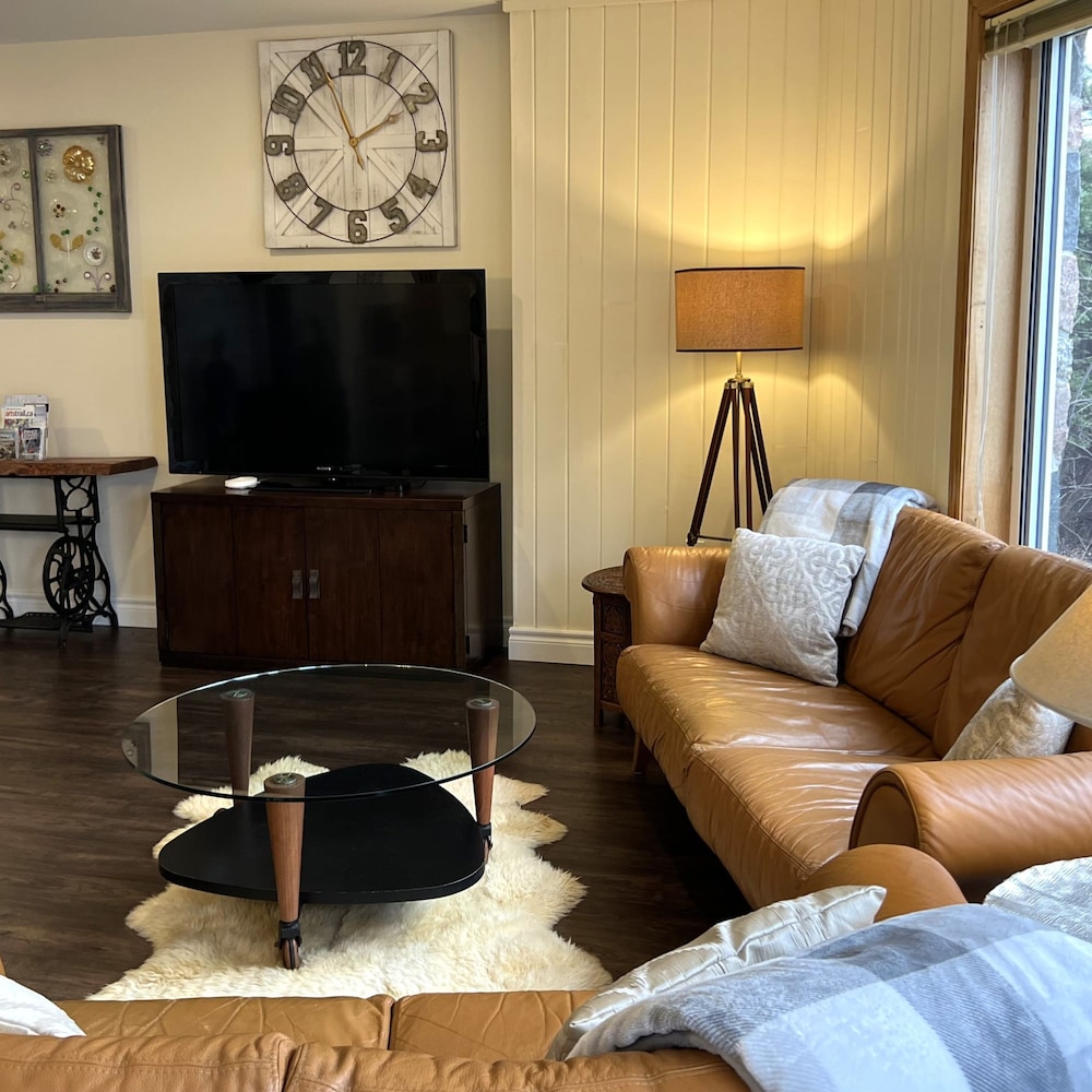 Welcome to Sunset View - Image 5