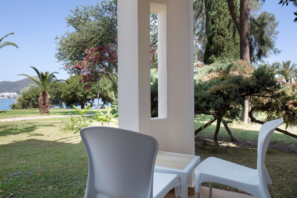 DoubleTree by Hilton Bodrum Isil Club Resort - ULTRA HER ŞEY DAHIL - Image 37