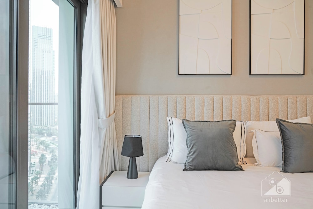 Burj Crown Luxurious 3bedroom Balcony