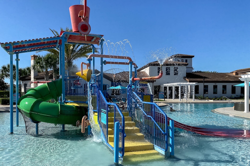 The Palace at Geneve - Image 4