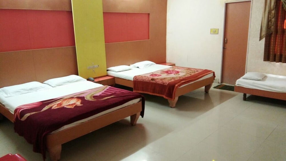 Hotel Meera