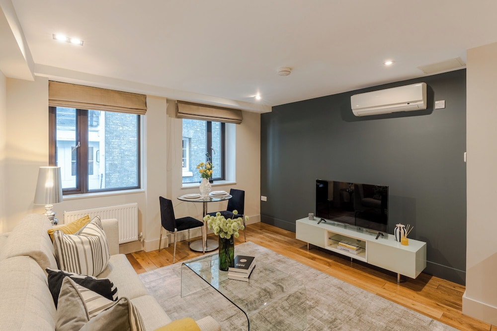 City of London Your Apartment