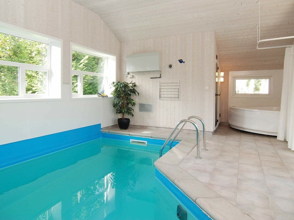 8 Person Holiday Home in Gilleleje-by Traum view 4