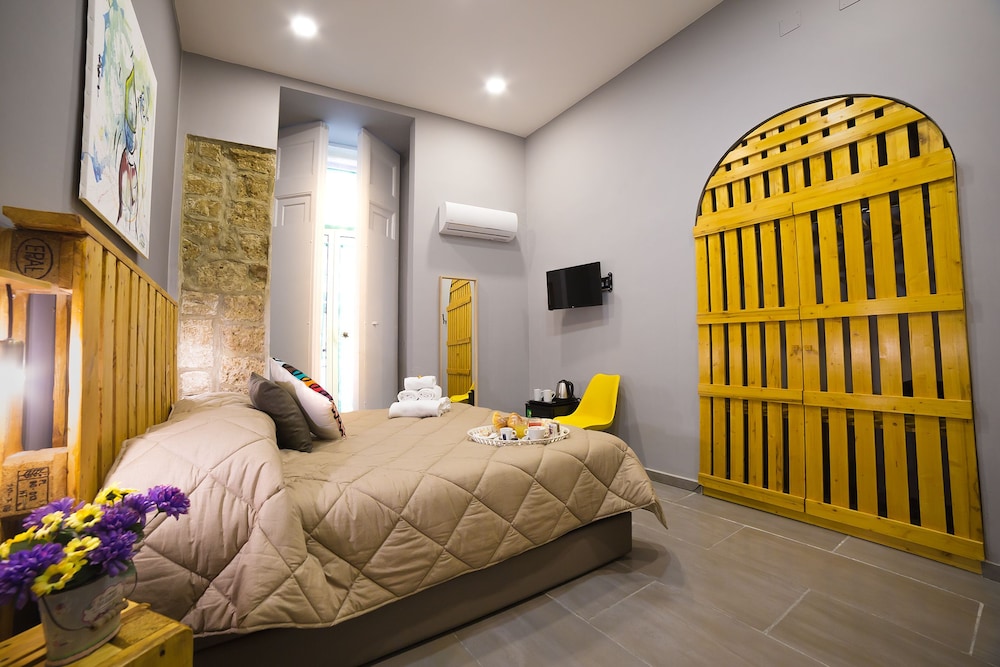 B&B Le 4 Stagioni Dante's Suites by ClaPa Group Dislocated Hospitality