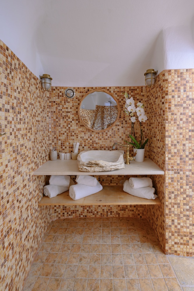 Nano Oia Villas