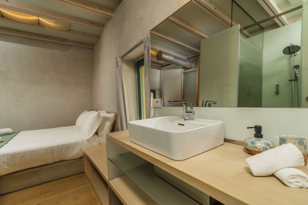 Panaretos Deluxe Maisonette