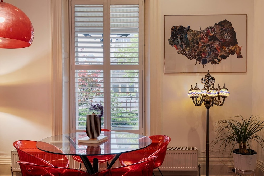 The Empress Direct Access Carlton Gardens