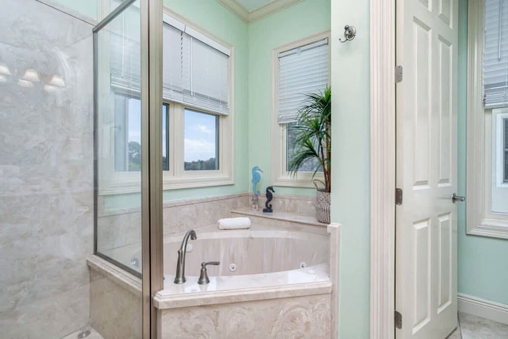 Gulf Shores Escape Walk to Waves Pool Golf Views