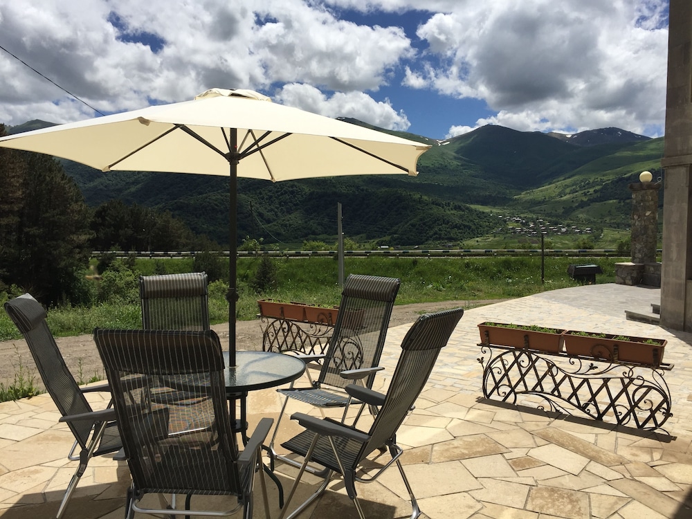 LerMont Guest House
