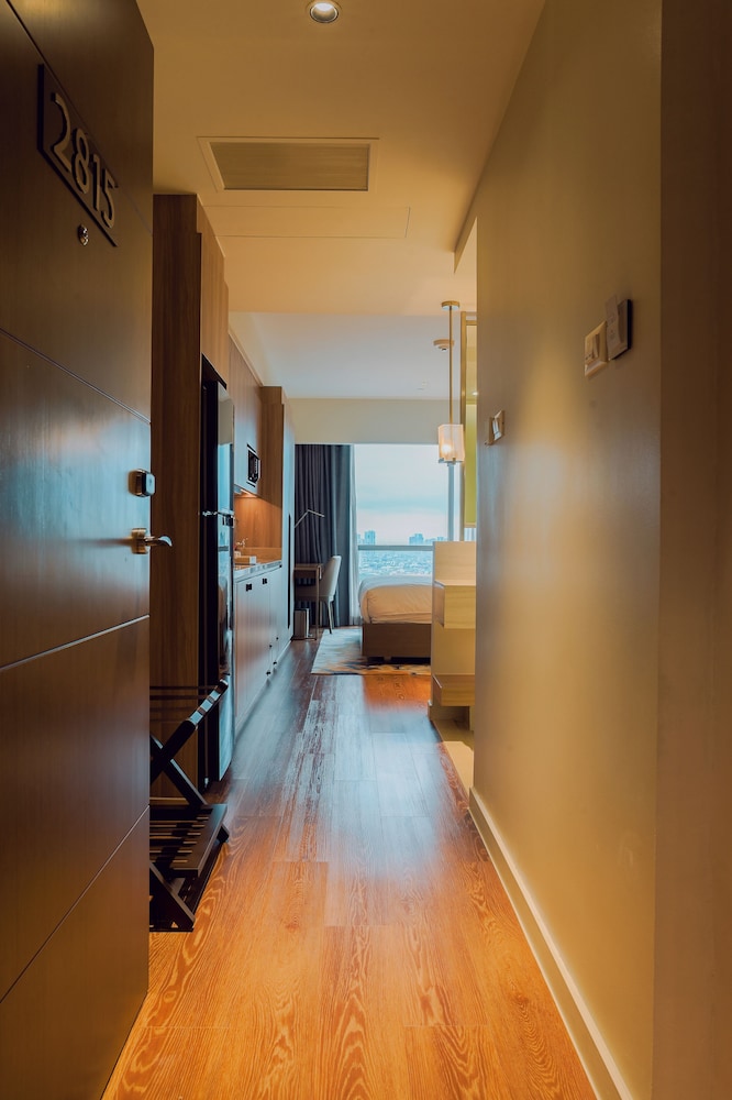 Hotel Residences at Acqua