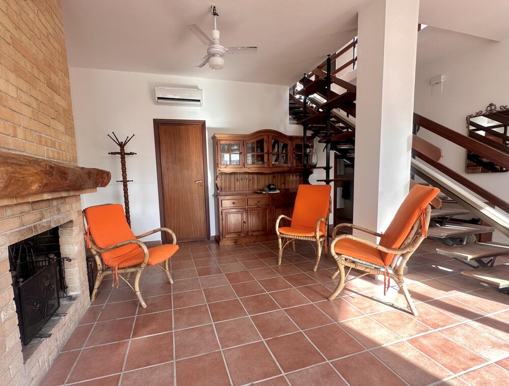 Villa Cassia in Fontane Bianche view 4
