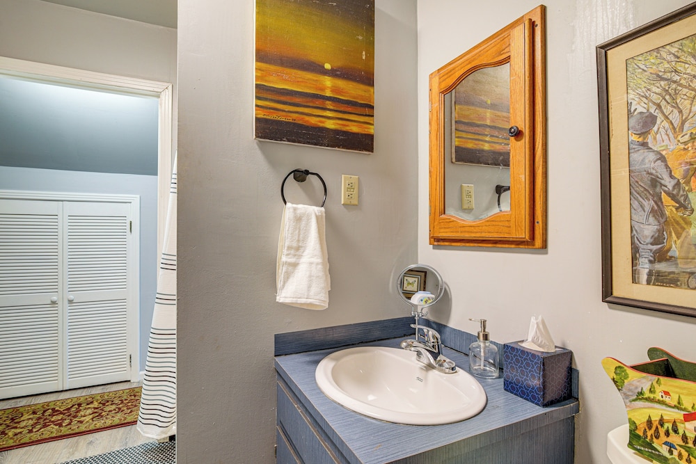 Peaceful Countryside Escape in Covington!