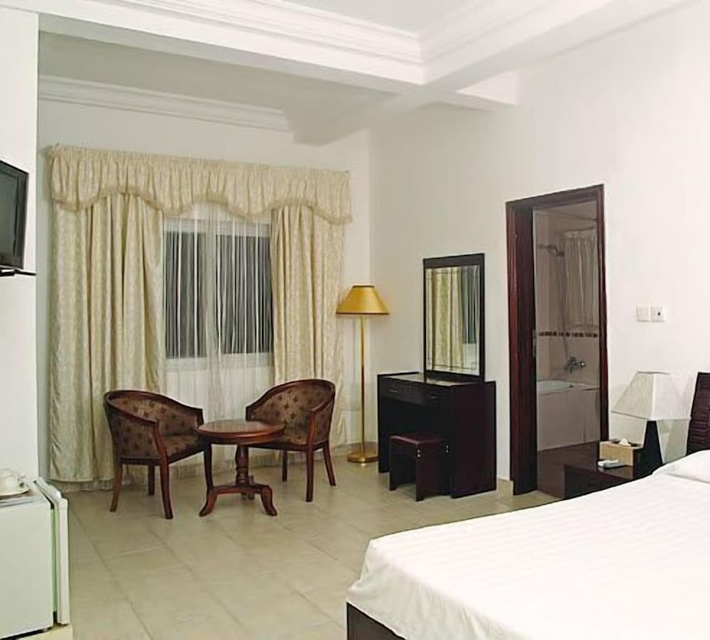 His Majestys Hotel