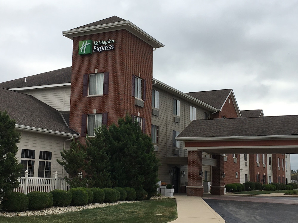 Crawfordsville Vacations - Holiday Inn Express Lebanon, an IHG Hotel - Property Image 1