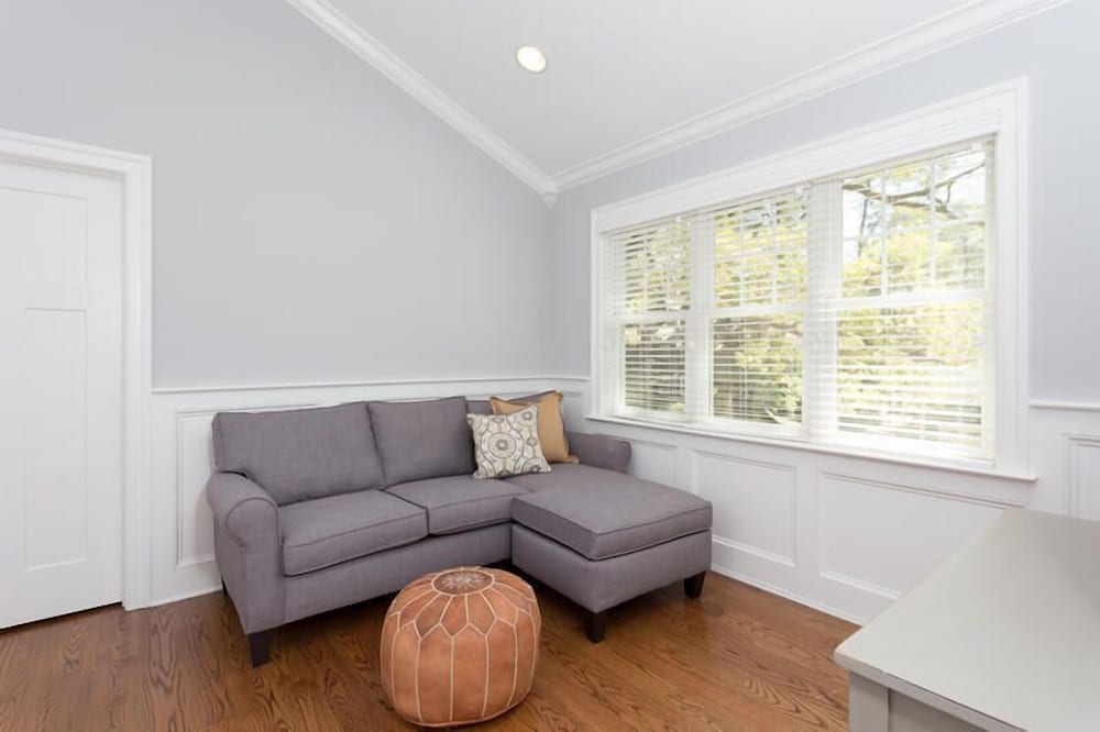 Columbia Avenue 34