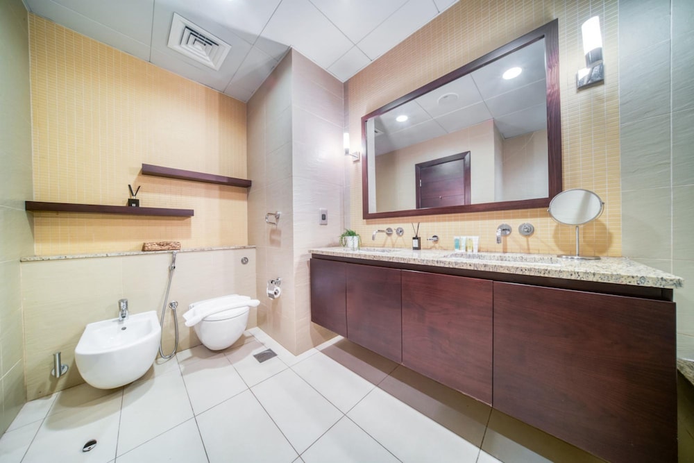 Splendid Sea View Apartment on Palm Jumeirah