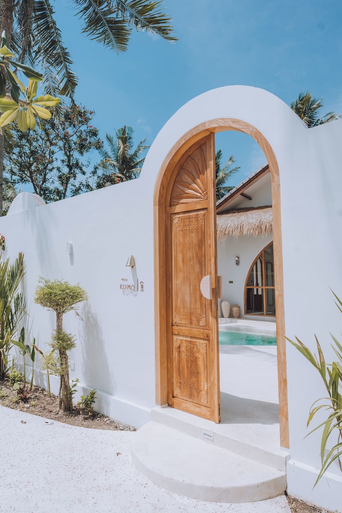Lumora Boutique Villas