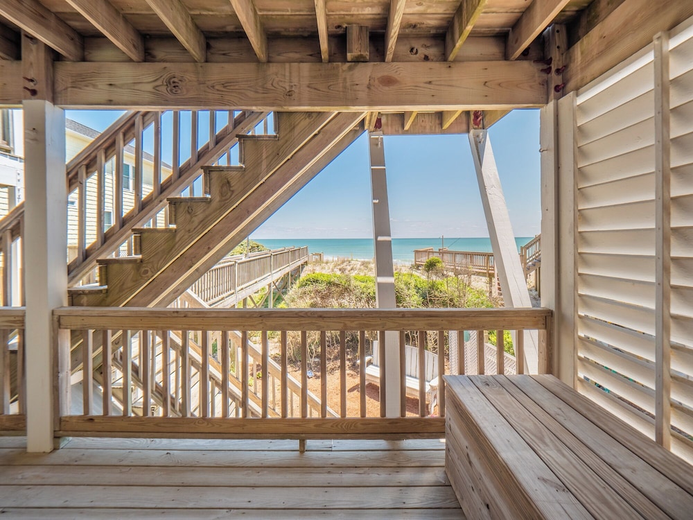 10,000 Reasons by Topsail Realty