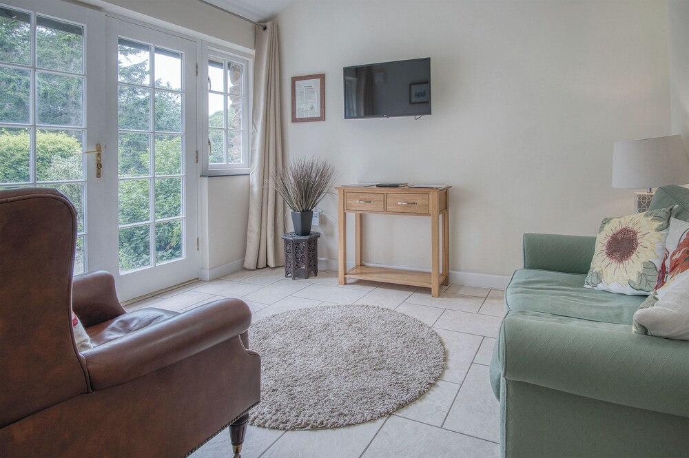 Caradog - 1 Bedroom - St Ishmael's