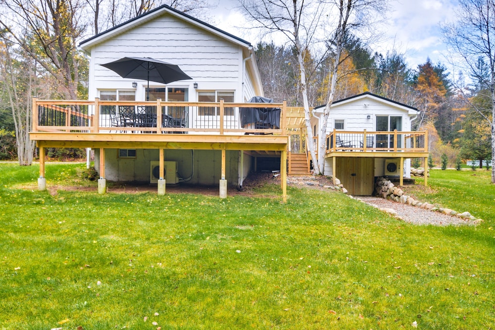 Modern Stark Home w/ Game Room, Grill & Fire Pit view 5