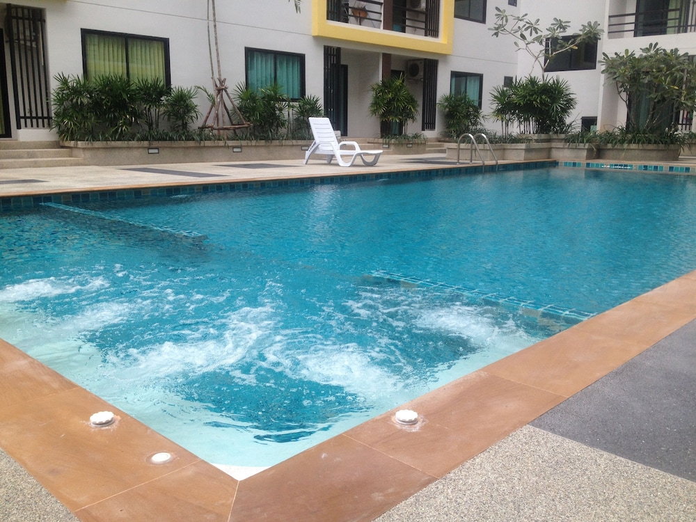 Kathu Vacations - Ratchaporn Place - Property Image 1