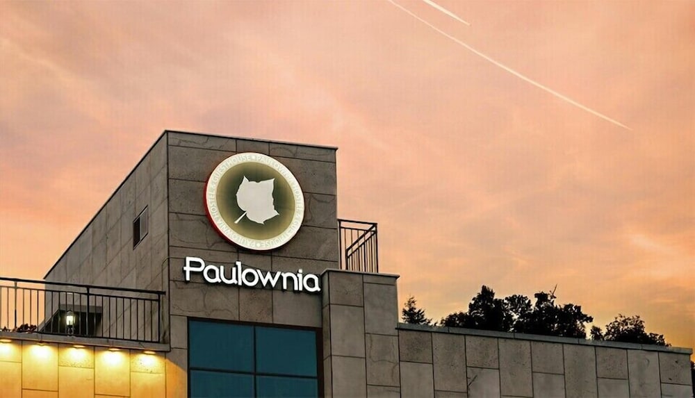 Paulownia Hostel & Guest House