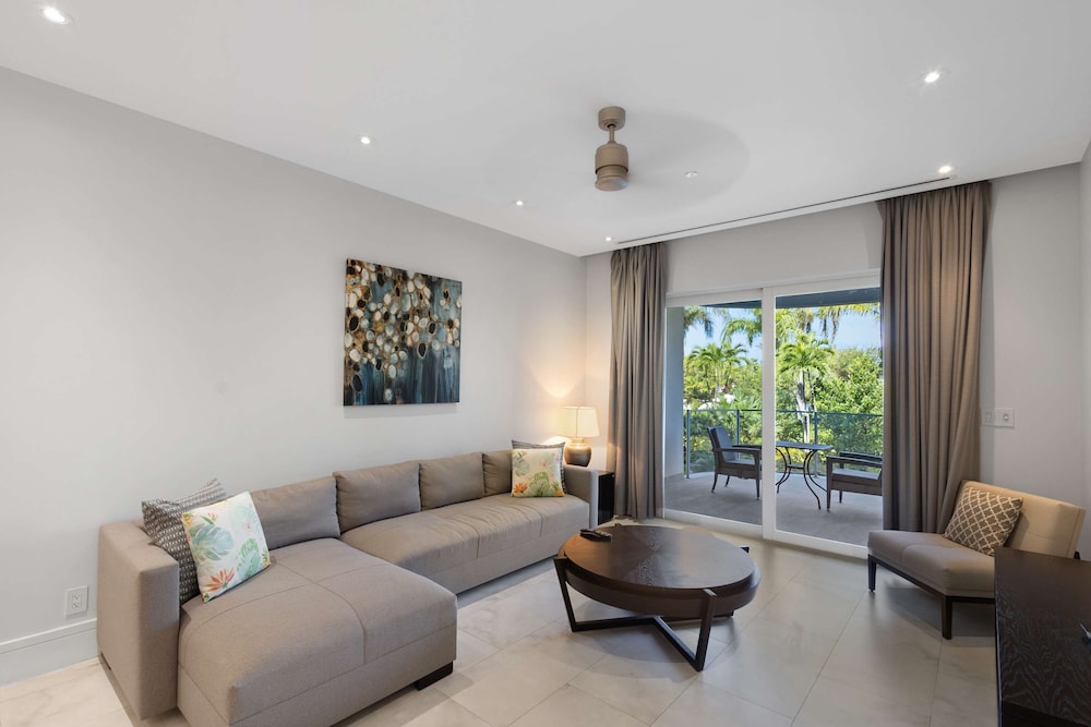 Modern Condo at One Cable Beach With Balcony