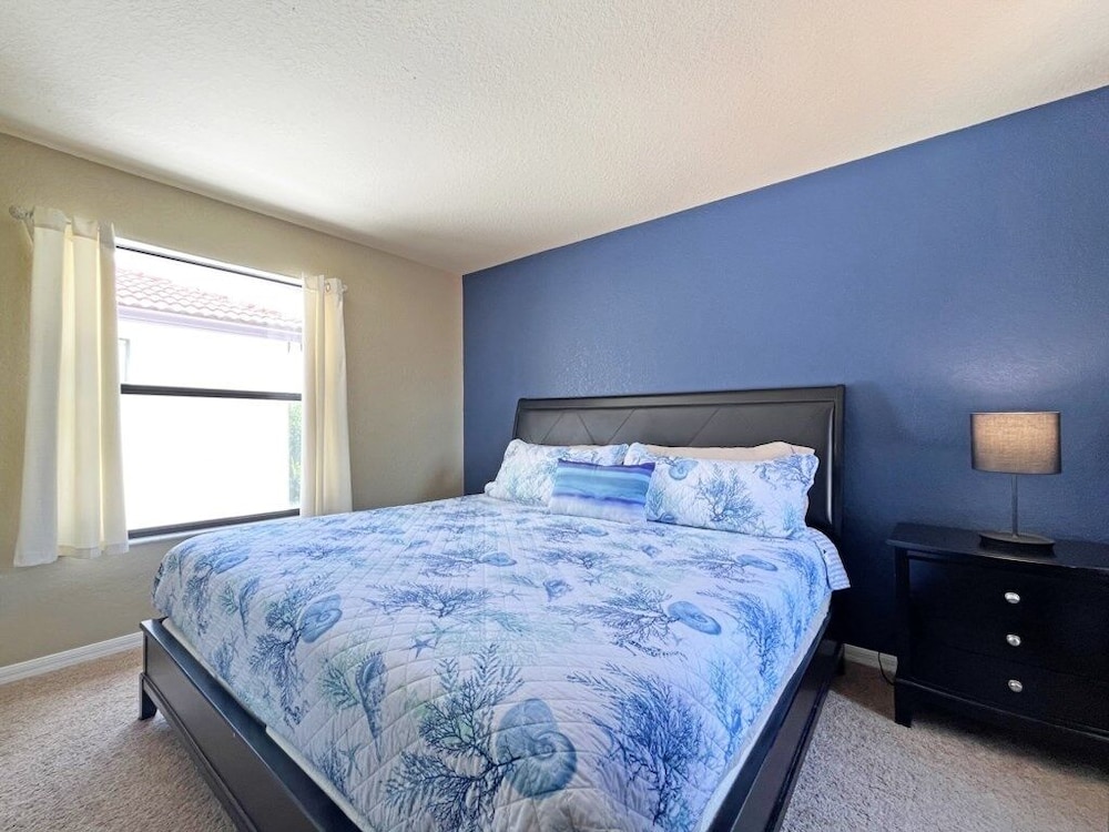 Casa Falcucci 3 Bedroom Home by RedAwning view 3