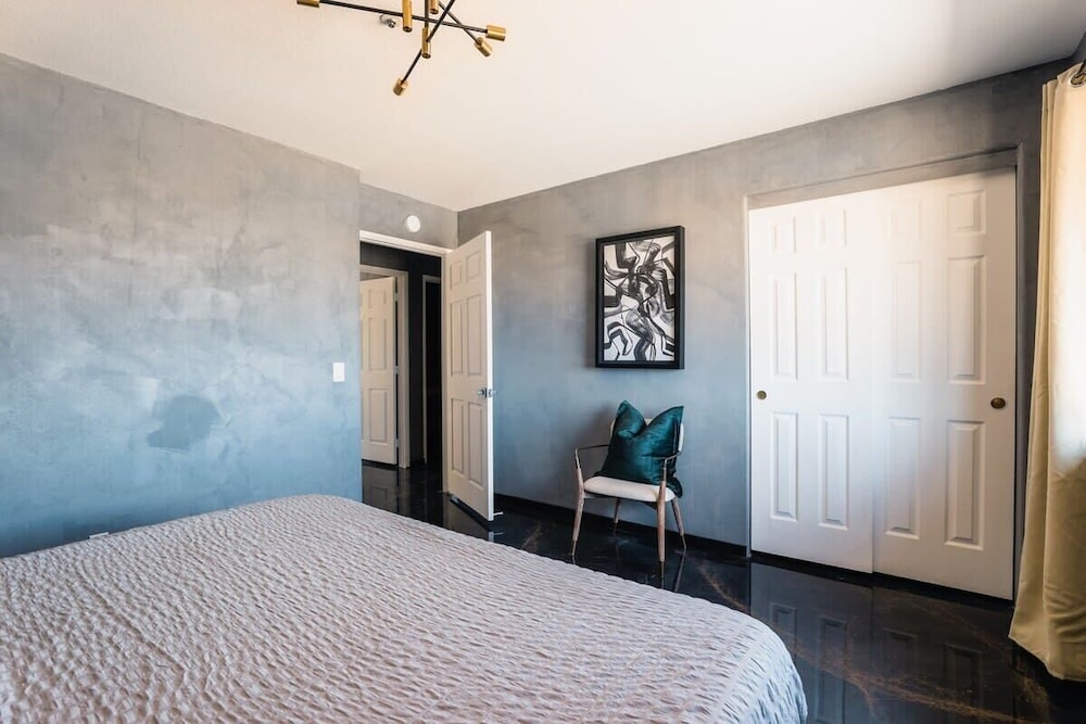 @ Marbella Lane - Zen-like Ambiance 3BR Home in JT