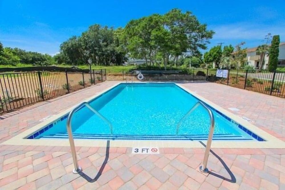 South Beach Cottages - 2701R Apartment 4