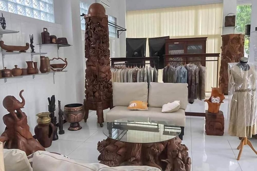 Malang Hill Gallery & Homestay