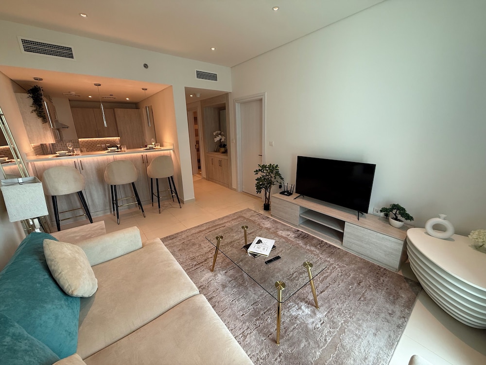 Highend Ultra Luxury with Rooftop Pool