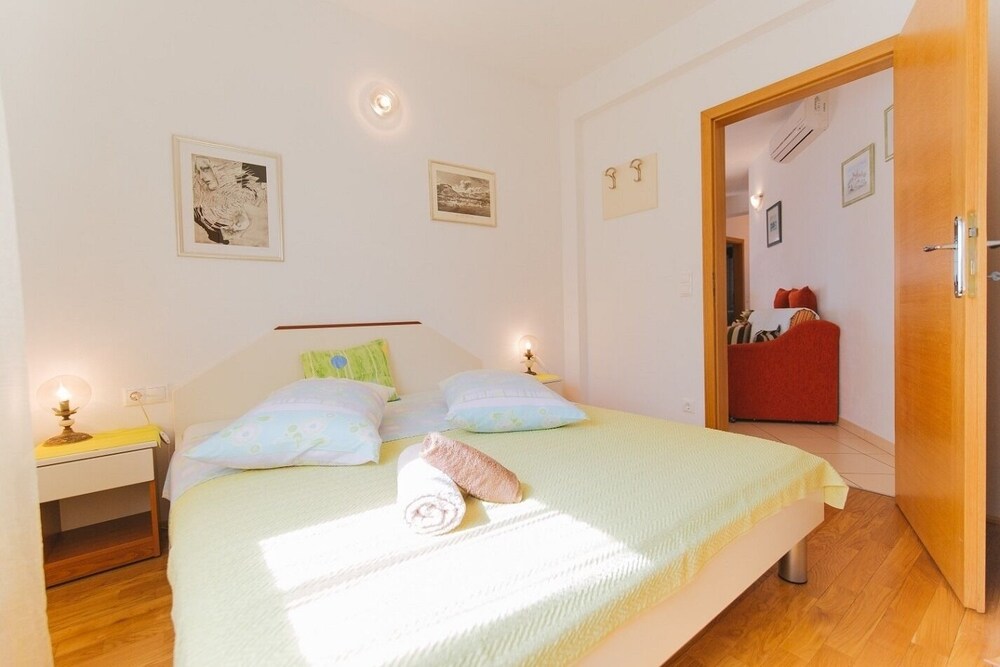 Mari - sea View Apartments - A2 Iva view 2
