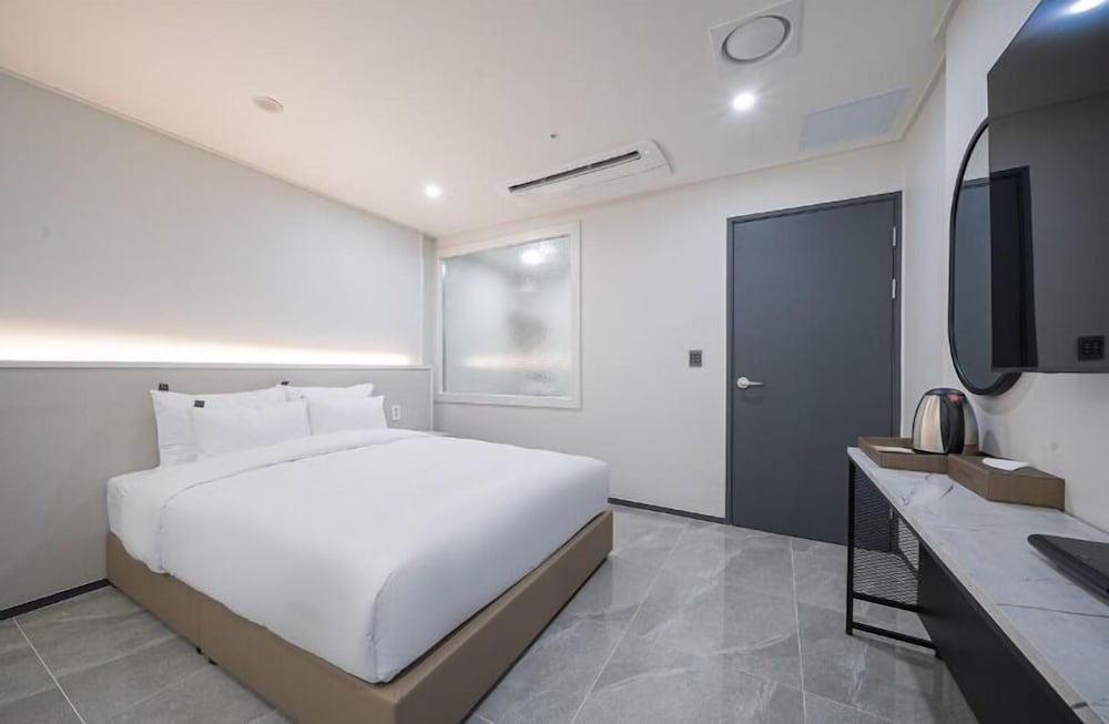 STAY SANGMU view 5